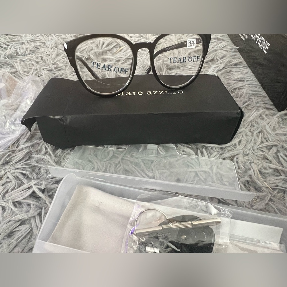 Brand new mare azzuro reading glasses +2.00